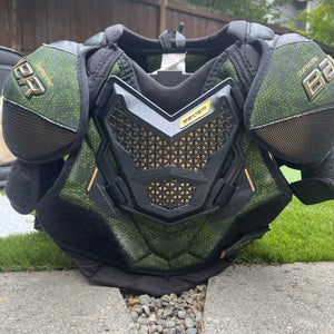 Bauer Supreme Shoulder pads