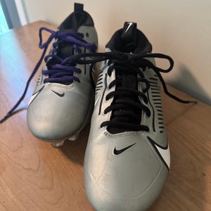 Nike Vapor Edge Pro 360 2-  Silver Men's 9.5 (W 10.5) Adult Nike Mid Top Molded Cleats (Used)