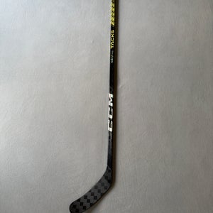 Like New Senior CCM RibCor Trigger 9 Pro (AS-VI Pro Dress) 85 Flex P28M Pro Stock RH Hockey Stick