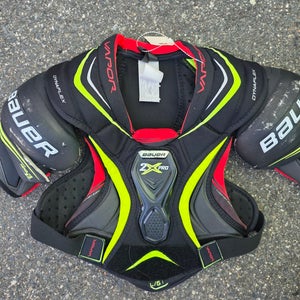 Large Junior Bauer Vapor 2x pro Shoulder Pads