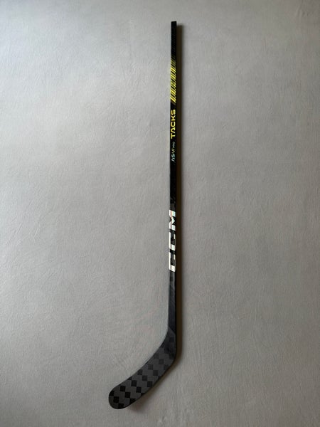 New Senior CCM RibCor Trigger 9 Pro (AS-VI Pro Dress) 85 Flex P28M Pro Stock RH Hockey Stick