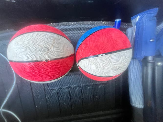 Bundle of 2 Mini Pool Basketballs – Red, White & Blue