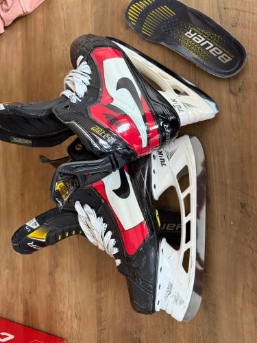 Bauer Supreme UltraSonic Hockey Skates 8.5 (Used)