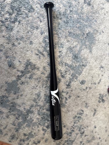 2024 Victus HD13 Maple Training Bat (-5) 21 oz 27" (Used)
