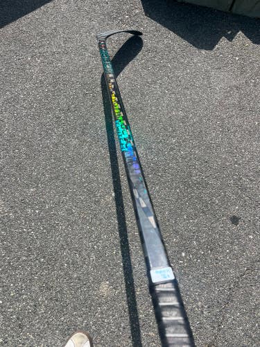 Intermediate Bauer Twitch Hockey Stick Left Hand P28