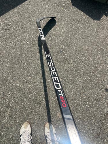 Intermediate CCM Jetspeed FT690 Hockey Stick Left Hand P29