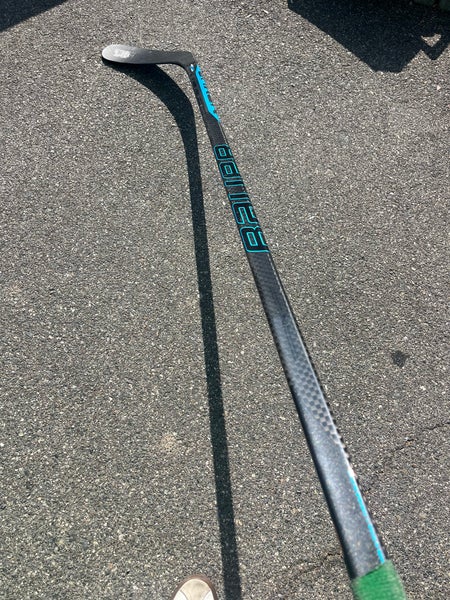 Intermediate Bauer Nexus E5 Pro Hockey Stick Left Hand P92