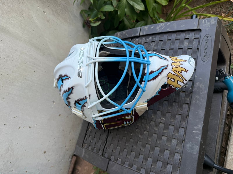 Senior 2023 Bauer NME VTX Goalie Mask  (Used)