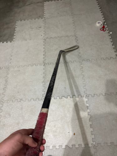 Junior Bauer Proto-R Right Handed Hockey Stick P92 (Used)