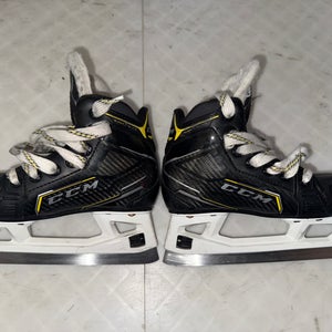 CCM Super Tacks 9370 Hockey Goalie Skates Regular Width 13 (Used)