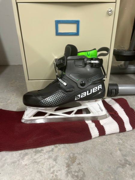 Bauer Konekt Hockey Goalie Skates Regular Width  9.5 (Used)