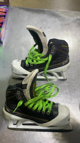 Bauer (Used) Intermediate Junior Size 2 Hockey Goalie Skates