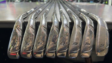 TaylorMade (Used) Right Handed Men's Regular Flex Steel Shaft 8 Pieces Iron Set