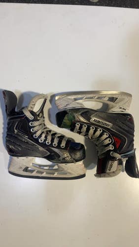 Bauer (Used) Intermediate Junior Size 1.5 Hockey Skates