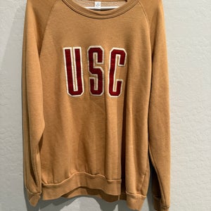 USC Sweatshirt Mens Size Large L Yellow Crewneck Sweater U Southern California