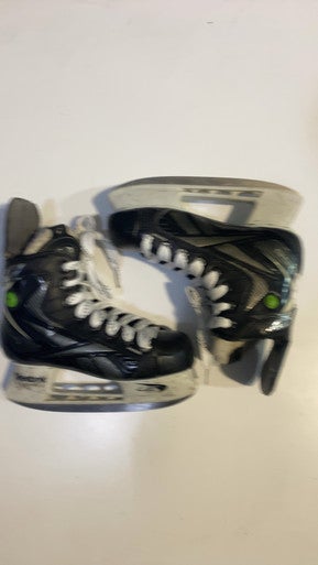 Reebok (Used) Intermediate Junior Size 1 Hockey Skates