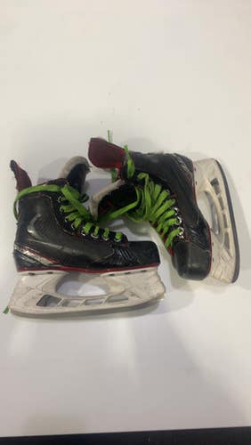 Bauer (Used) Intermediate Junior Size 2 Hockey Skates