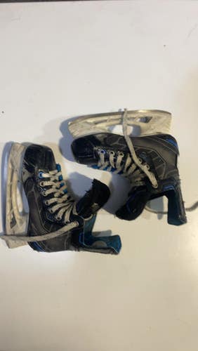 Bauer (Used) Intermediate Junior Size 1 Hockey Skates