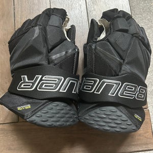 Bauer Vapor Hyperlite Gloves 14" (Used)