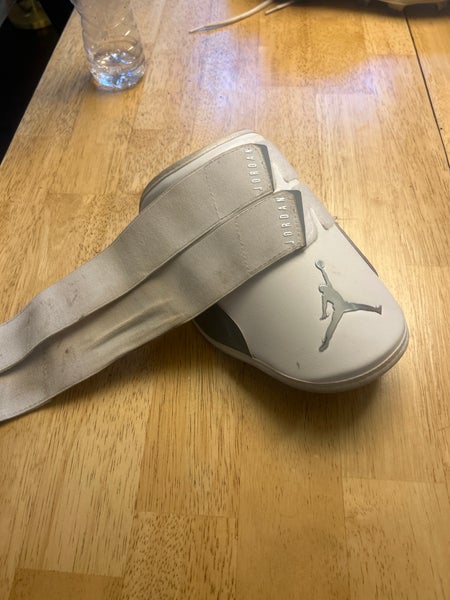 Elbow guard Jordan