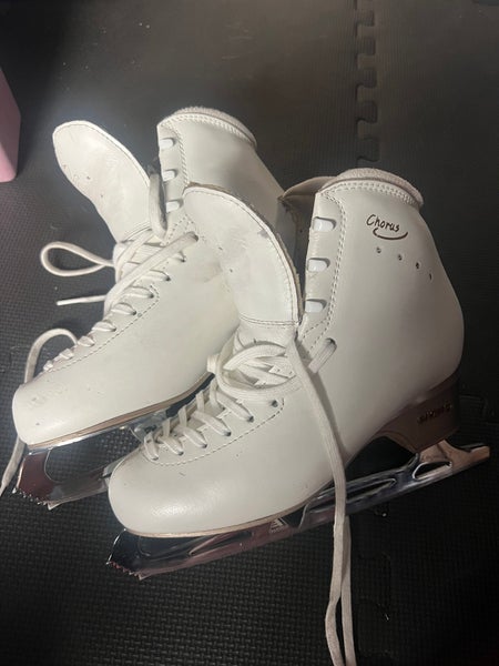 EDEA chorus Figure Skates B Adult 6.5 (Used)