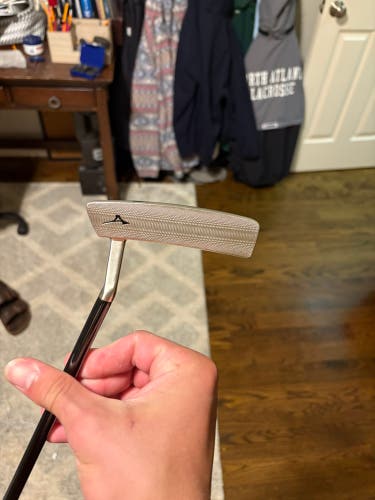 New Mizuno Blade M Craft Omoi Right Handed Putter Uniflex 35"