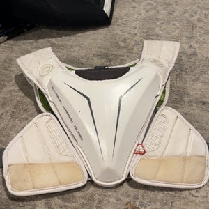 Adult Medium/Large Maverik Shoulder Pads (Used)
