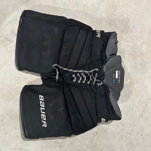 Senior Medium 2023 Bauer Elite Hockey Goalie Pants (Used)