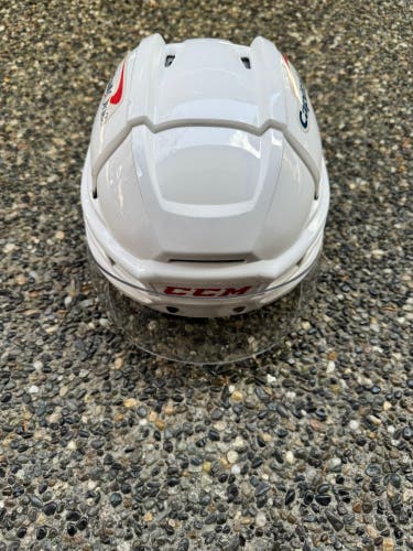 Medium CCM Tacks 910 Helmet (Used)