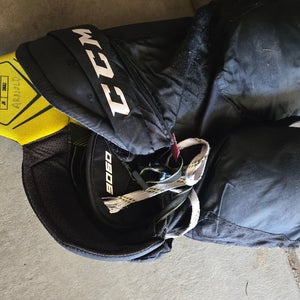 Junior Small CCM Tacks 9060 Hockey Pants (Used)