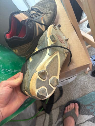 New balance baseball cleats