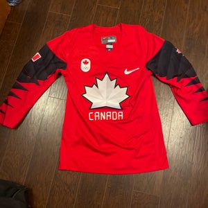 Canada Adult Small Nike Jersey