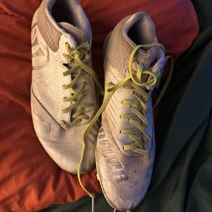 Men's Size M 10.0 (W 11.0) Adult Warrior (Used)
