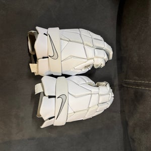 Nike Vapor Large (Used)