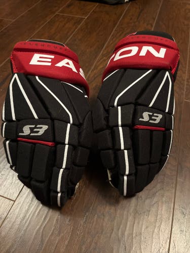 Easton Gloves 14" (Used)