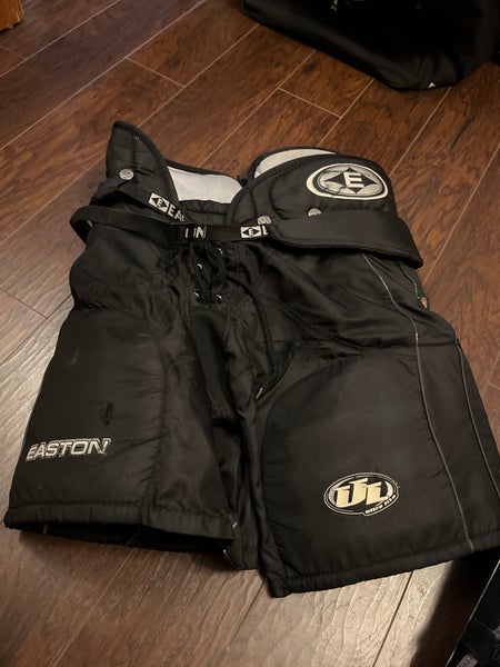 Medium Junior Easton Hockey Pants (Used)