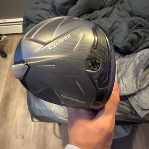 Men's TaylorMade Qi35 Right Handed Driver Regular Flex 10.5 Loft (Used)