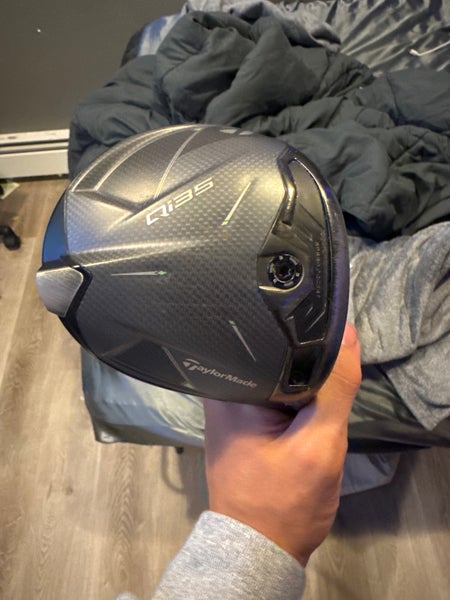 Men's TaylorMade Qi35 Right Handed Driver Regular Flex 10.5 Loft (Used)