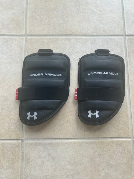 Under Armour Bicep Pads