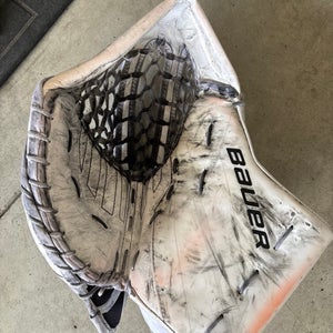 Bauer Shadow Glove