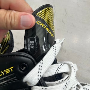 2024 True Catalyst 9 Hockey Skates Regular Width 8.5 (Used)