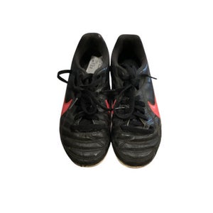 Used Nike Soccer Cleats Black Youth 11.0 11884-S000049102