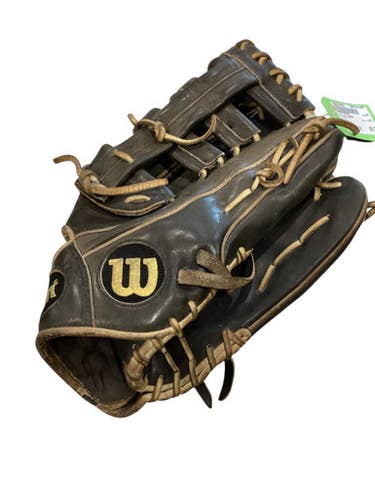 Used Wilson A2000 BB/SB Glove RH Throw Black 12 3/4" 11884-S000049036