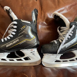 Bauer Supreme M40 Hockey Skates Size 5.5 Fit 3 (Used)