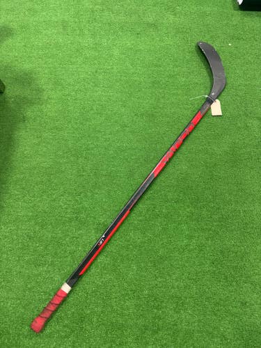 Junior Bauer Vapor X3.7 Hockey Stick Right Handed P28 (Used)