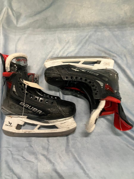 Junior Bauer Vapor X5 Pro Hockey Skates Regular Width Size 3 (Used)