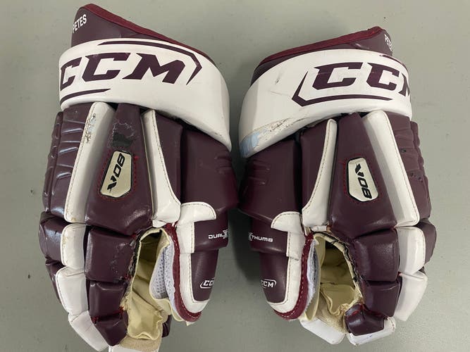 Peterborough Petes CCM Pro gloves (Repalmed)