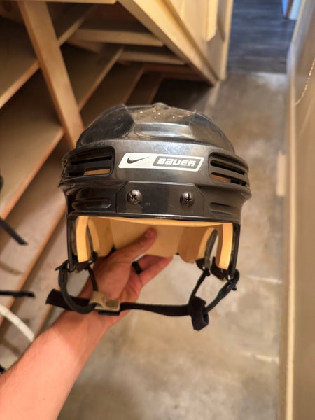 Large Nike Bauer 4500 Helmet (Used)