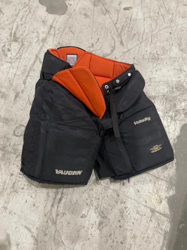 Black Senior XL Vaughn V5 7800 Hockey Goalie Pants (Used)