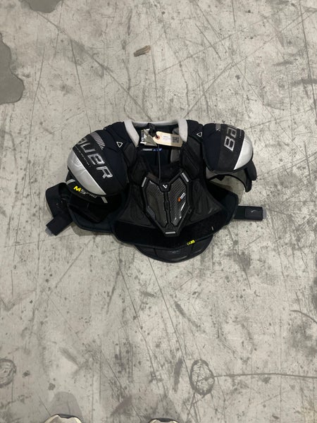 Small Junior Bauer M5 Pro Shoulder Pads (Used)
